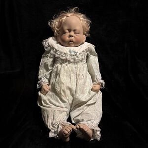 Lee Middleton 22" Cherish Sleeping Baby Doll 1987 - VINYL
